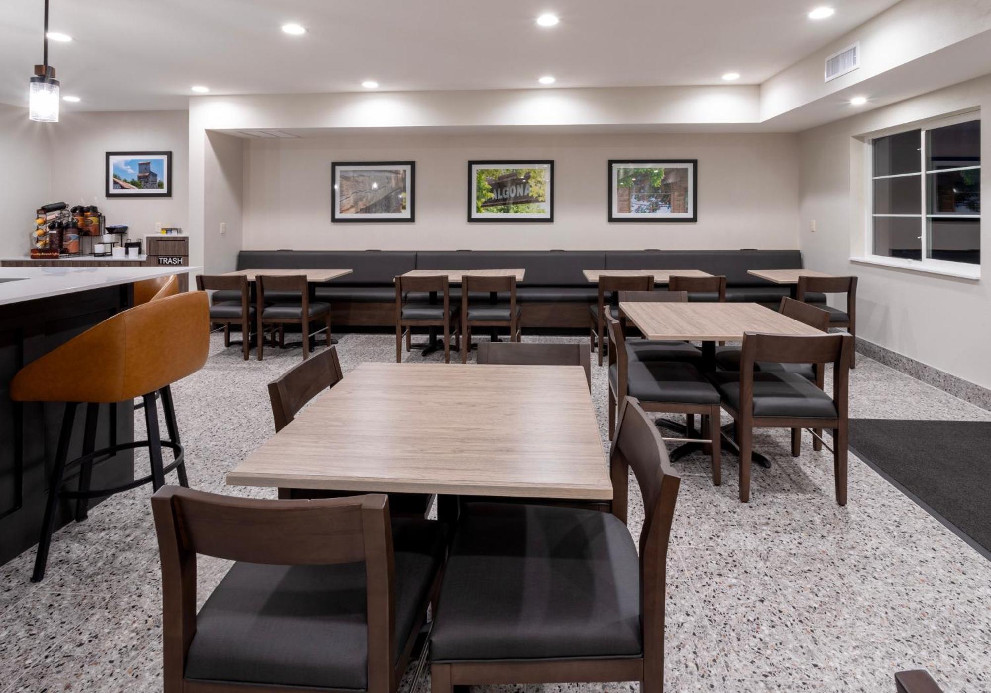 Grandstay Hotel & Suites Algona מראה חיצוני תמונה